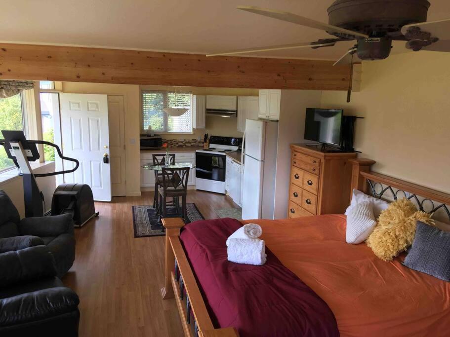 Kelli Creek Cottage - Reduced Price On Tours Juneau Værelse billede